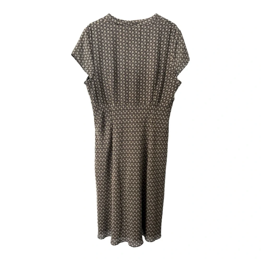 Loft Dress - Picture 2 of 3